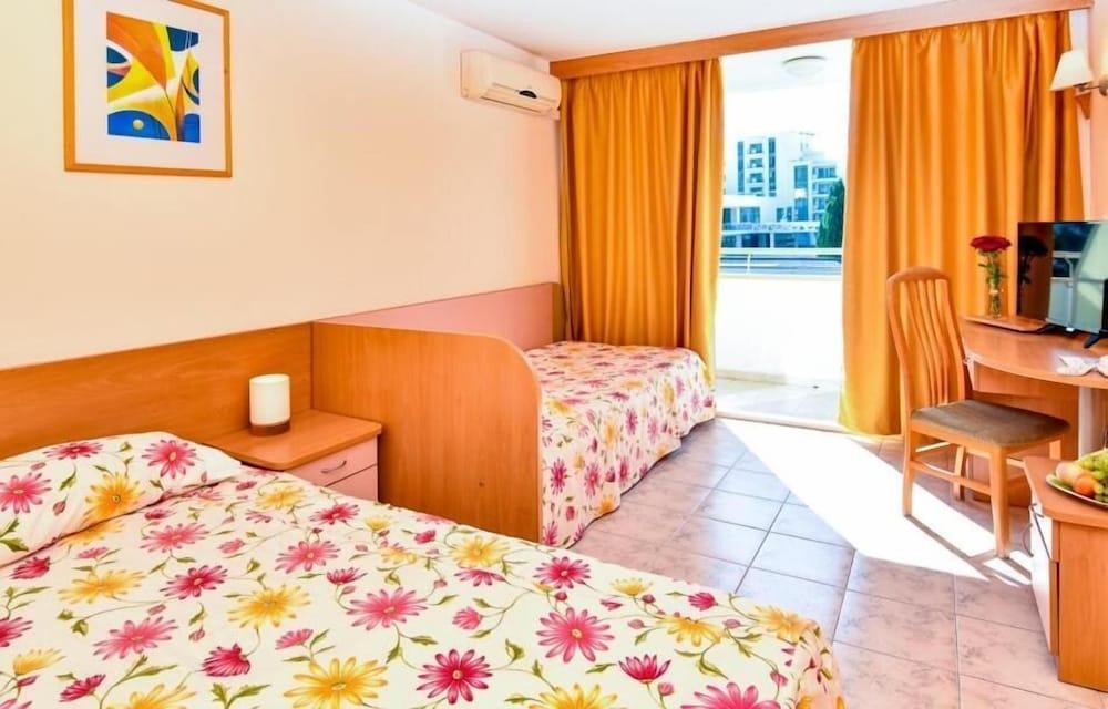 Hotel Oasis Albena Exteriér fotografie